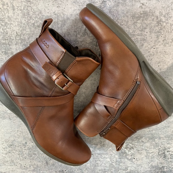 ecco felicia ankle boot